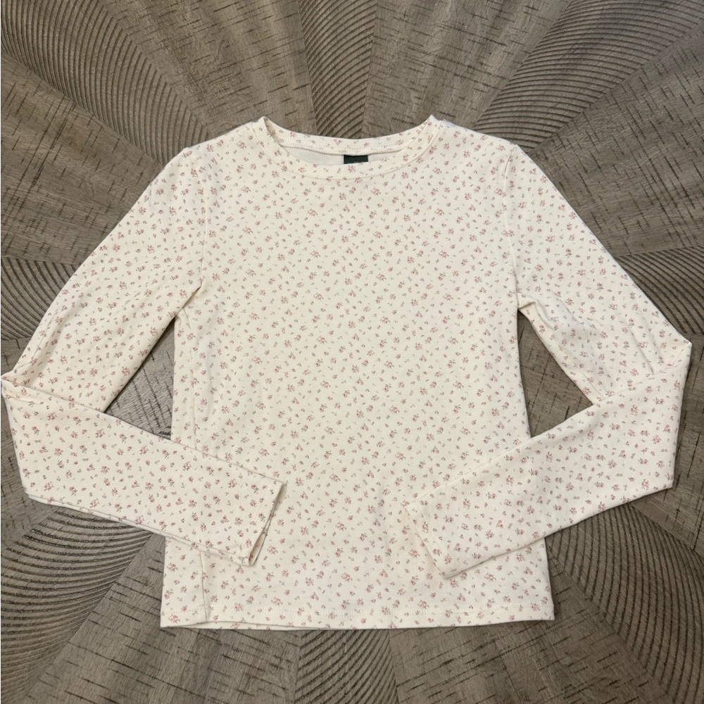 Wild Fable Cream Floral Long Sleeve Tee